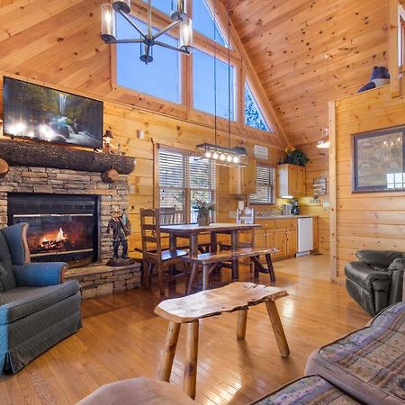 Huckleberry Ridge Villa Pigeon Forge Bagian luar foto