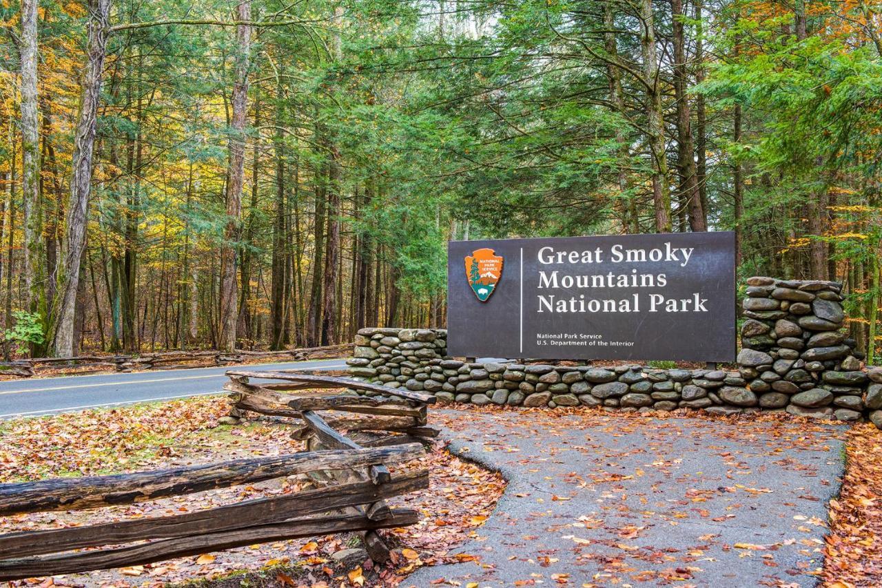 Huckleberry Ridge Villa Pigeon Forge Bagian luar foto